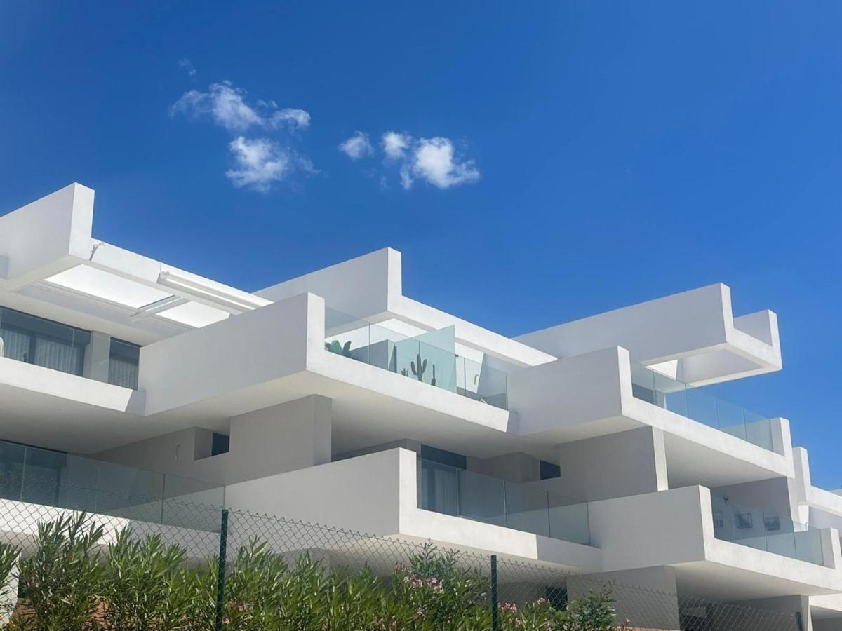 Pure South Residence Манилва Экстерьер фото