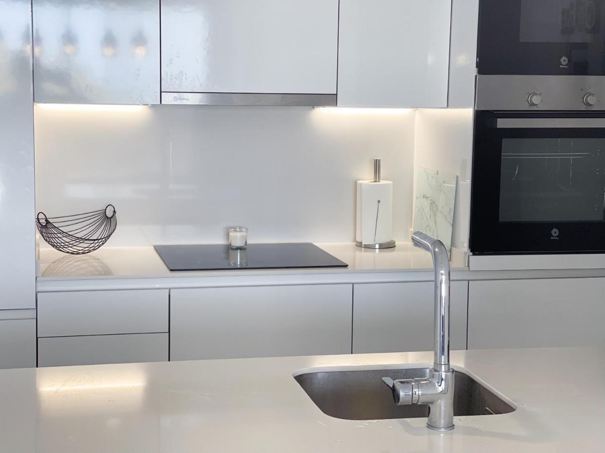 Pure South Residence Манилва Экстерьер фото
