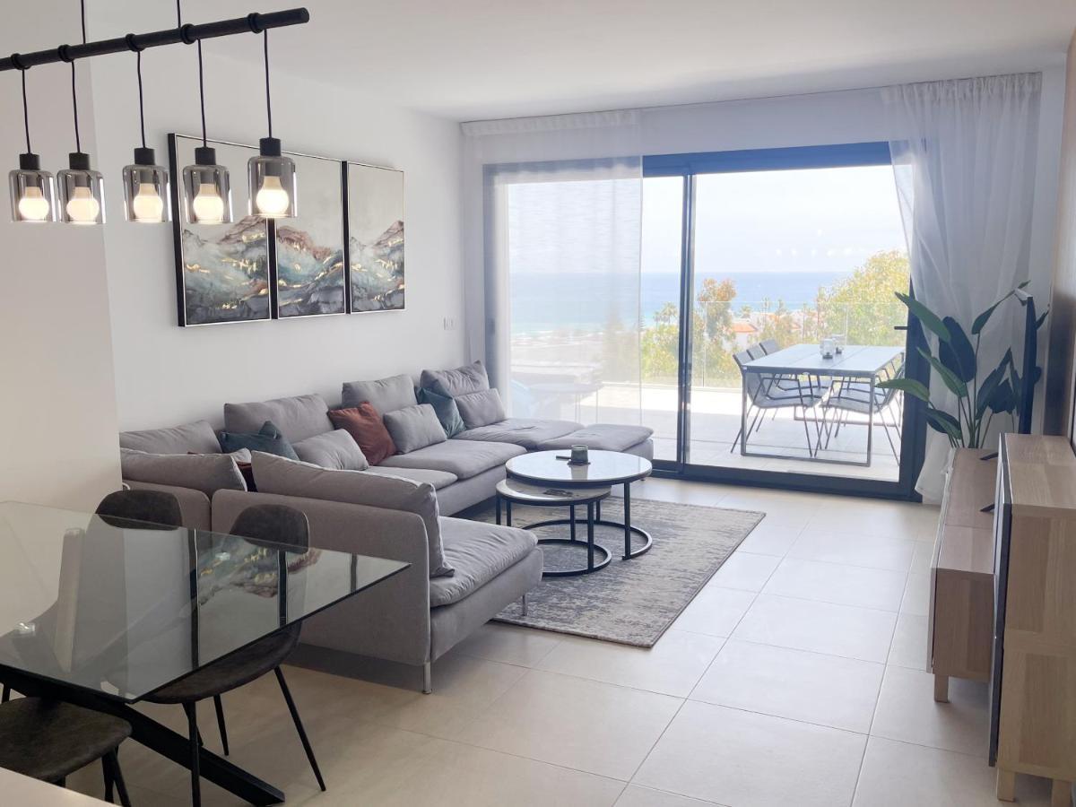 Pure South Residence Манилва Экстерьер фото