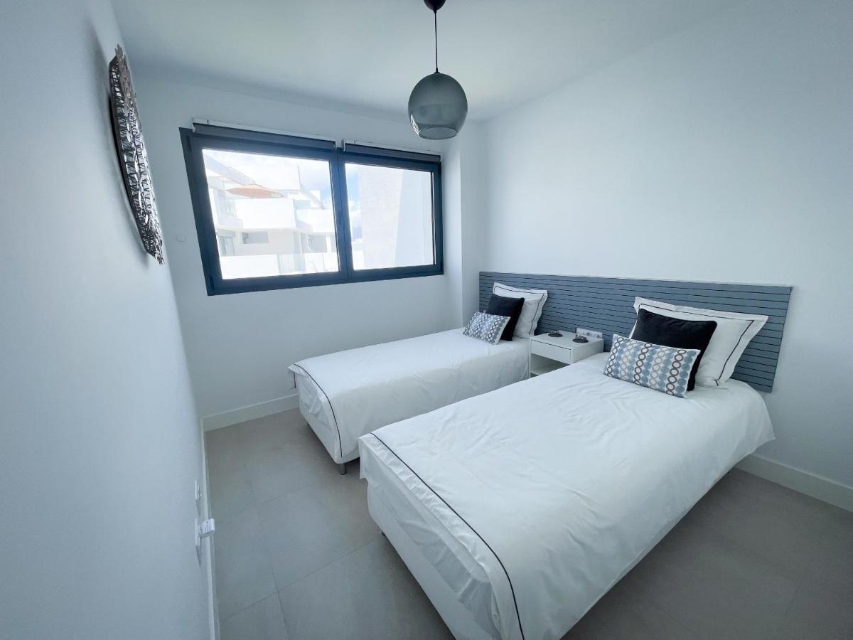 Pure South Residence Манилва Экстерьер фото