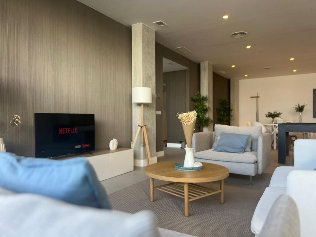 Pure South Residence Манилва Экстерьер фото