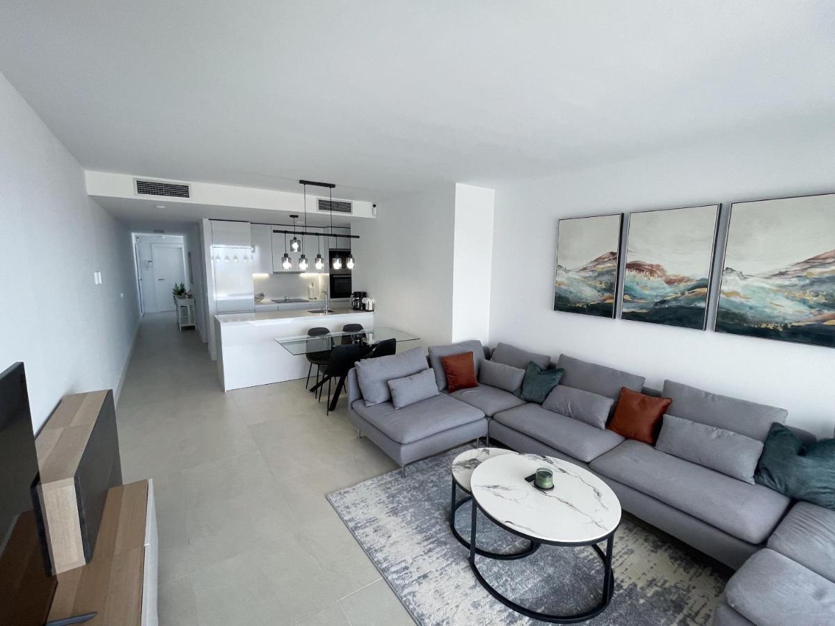 Pure South Residence Манилва Экстерьер фото