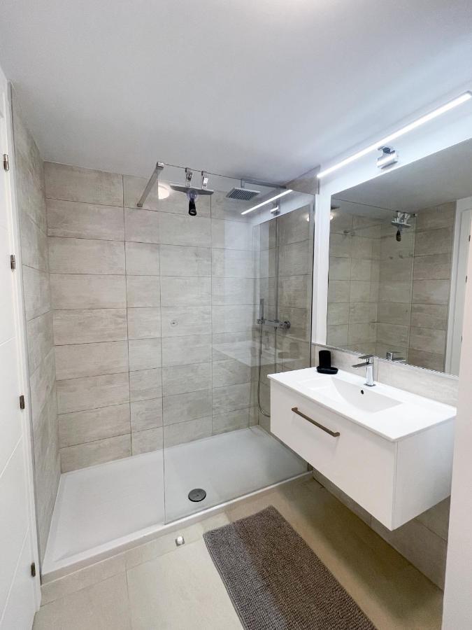 Pure South Residence Манилва Экстерьер фото