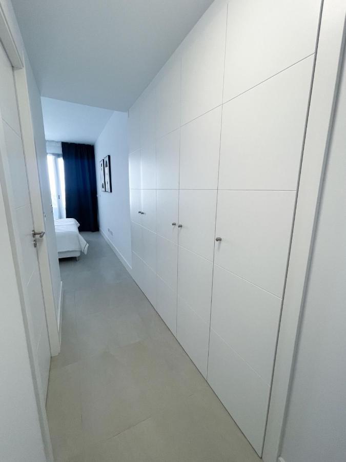 Pure South Residence Манилва Экстерьер фото