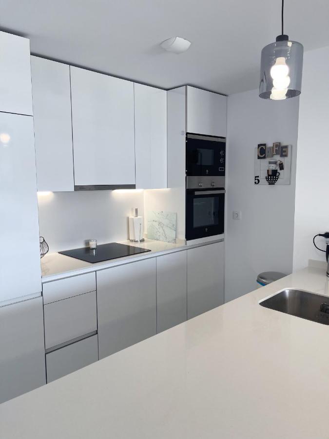 Pure South Residence Манилва Экстерьер фото